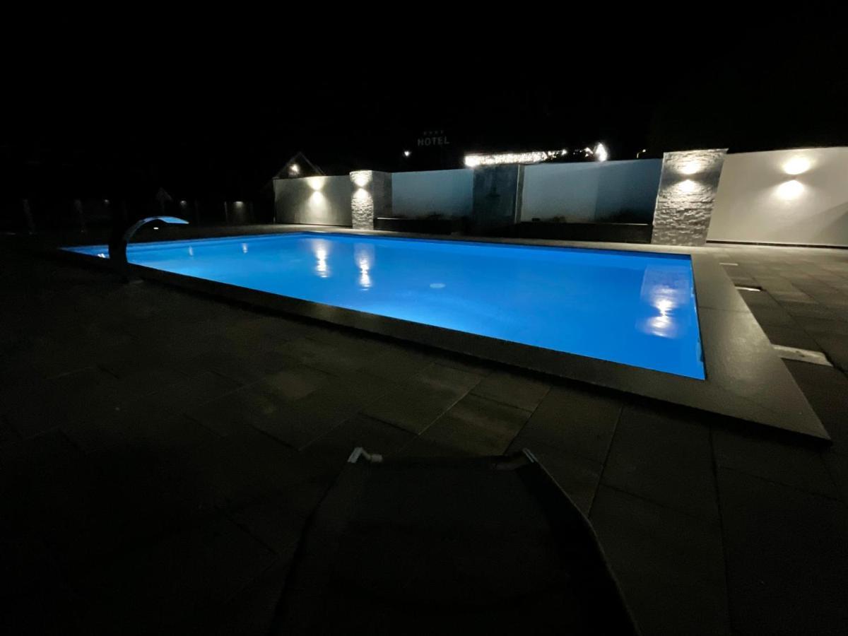 Holiday Houses Green Queen Bihać 외부 사진